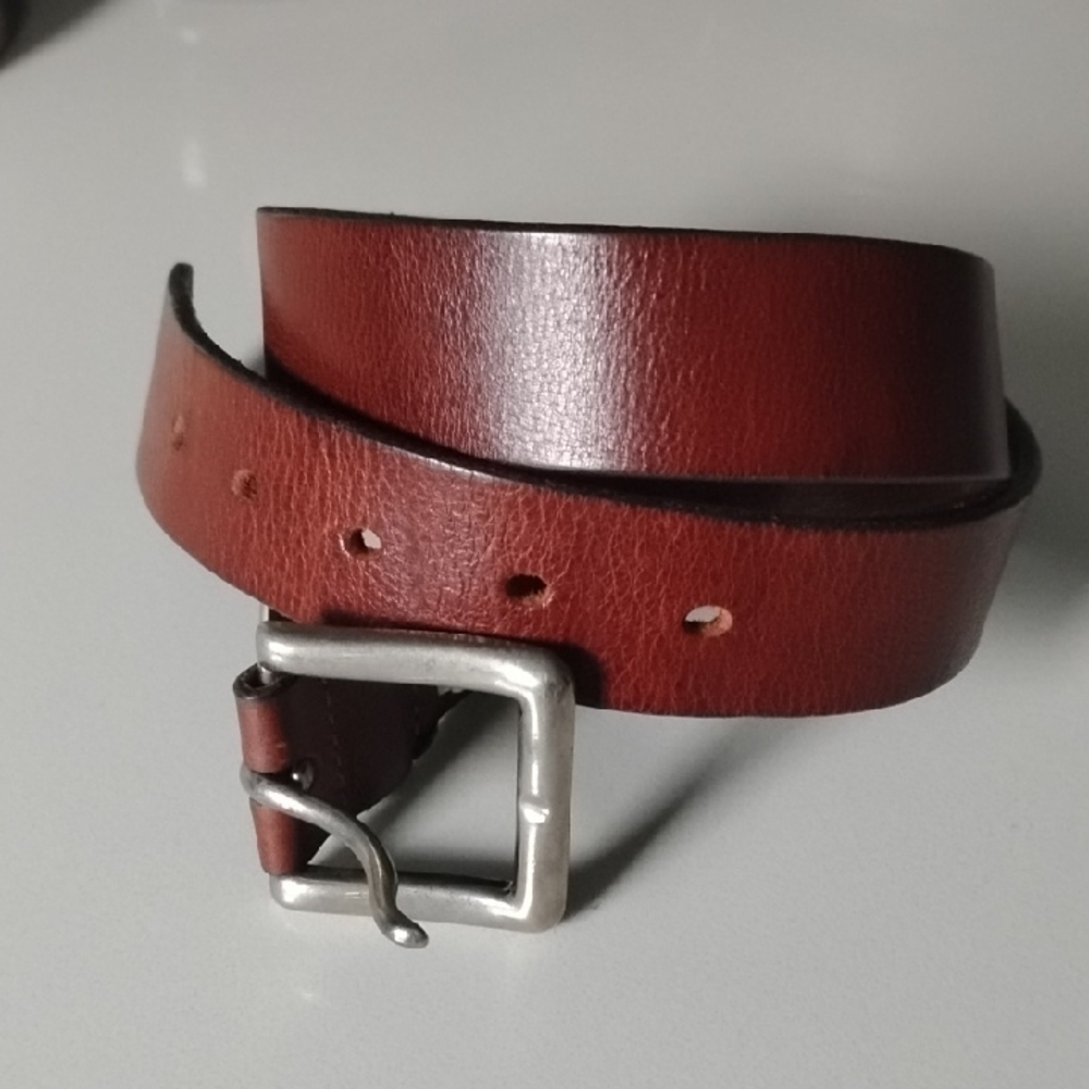 Old Navy Women's Brown Leather Belt - Picture 3 of 7